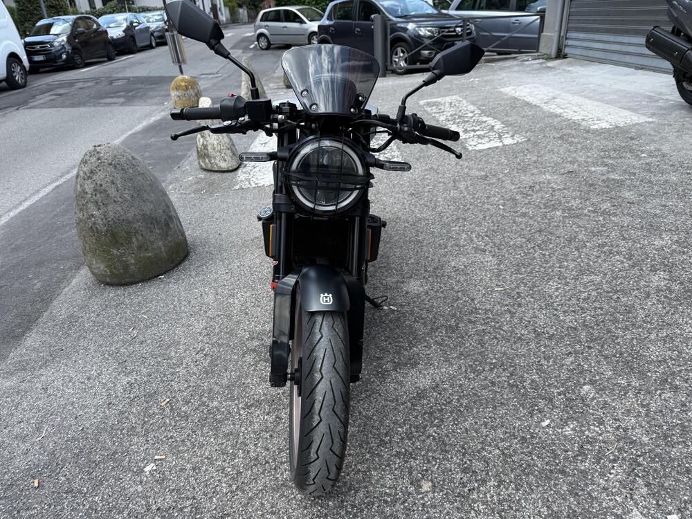 Husqvarna Vitpilen 401 (2020) (3)