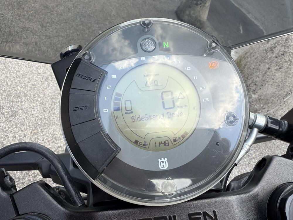 Husqvarna Vitpilen 401 (2020) (9)