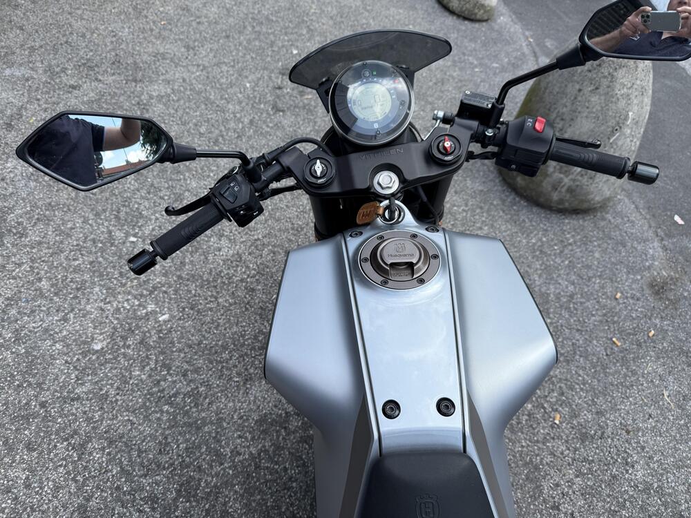 Husqvarna Vitpilen 401 (2020) (10)