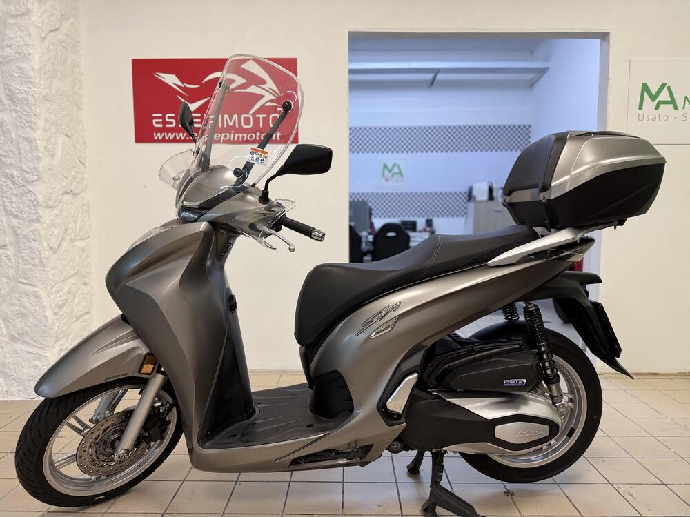 Honda SH 350 (2021 - 24) (2)