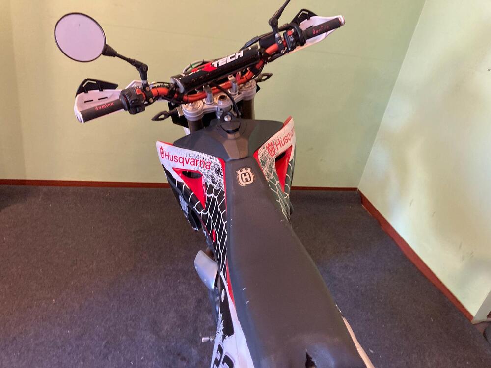 Husqvarna SM 610 (2008) (9)