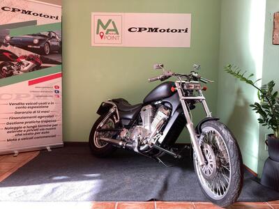 Suzuki VS 600 GL Intruder (1995 - 96) usata