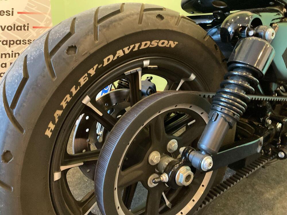 Harley-Davidson 883 SuperLow (2017 - 20) - XL 883L (11)