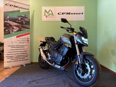 Honda CB 750 Hornet (2023 - 24) usata