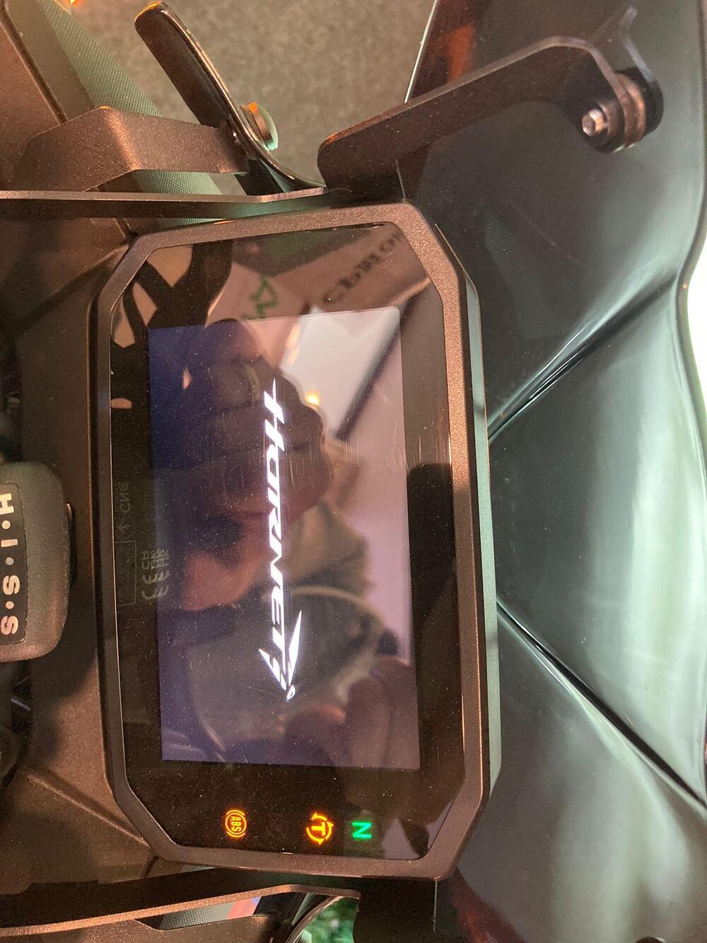 Honda CB 750 Hornet (2023 - 24) (8)