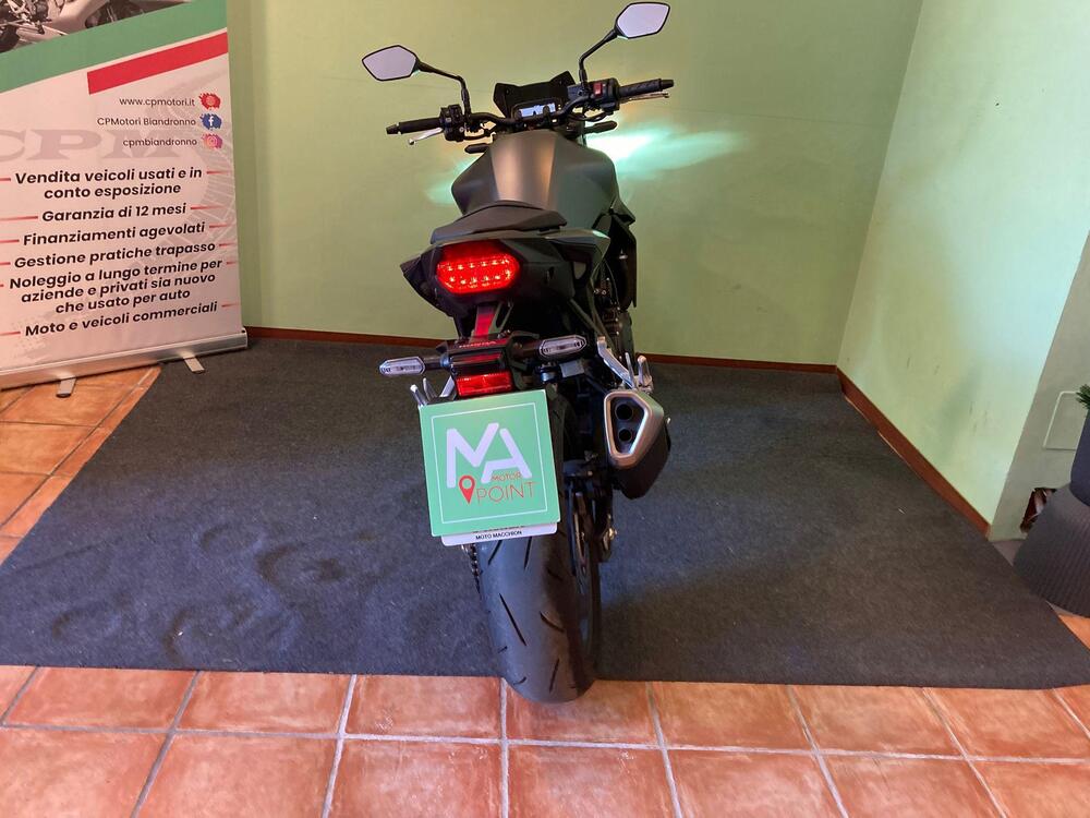 Honda CB 750 Hornet (2023 - 24) (9)