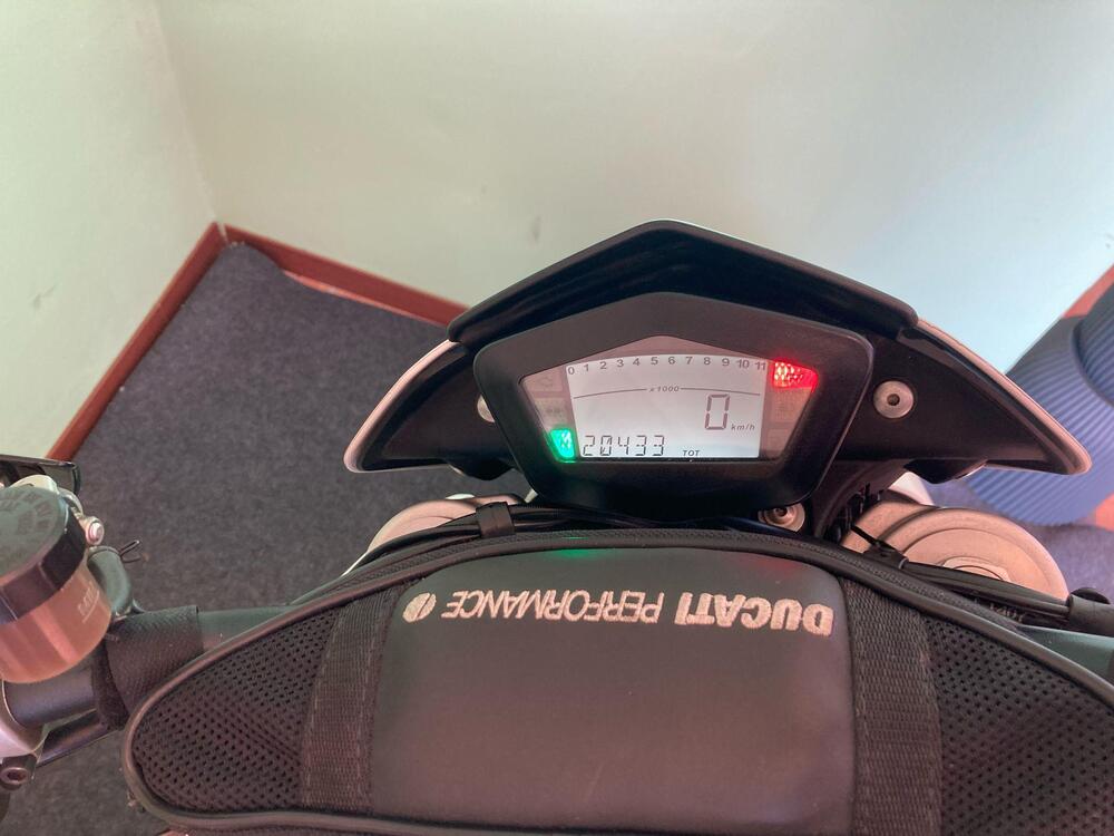 Ducati Hypermotard 1100 (2007 - 09) (11)