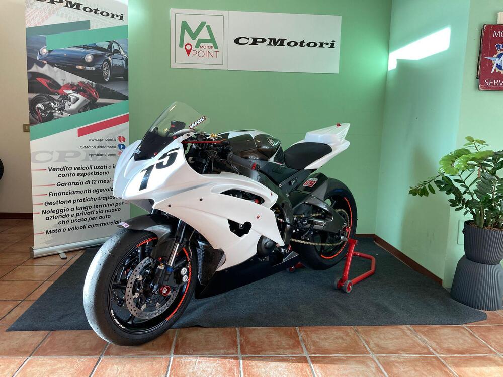 Yamaha YZF R6 (2008 - 09) (6)