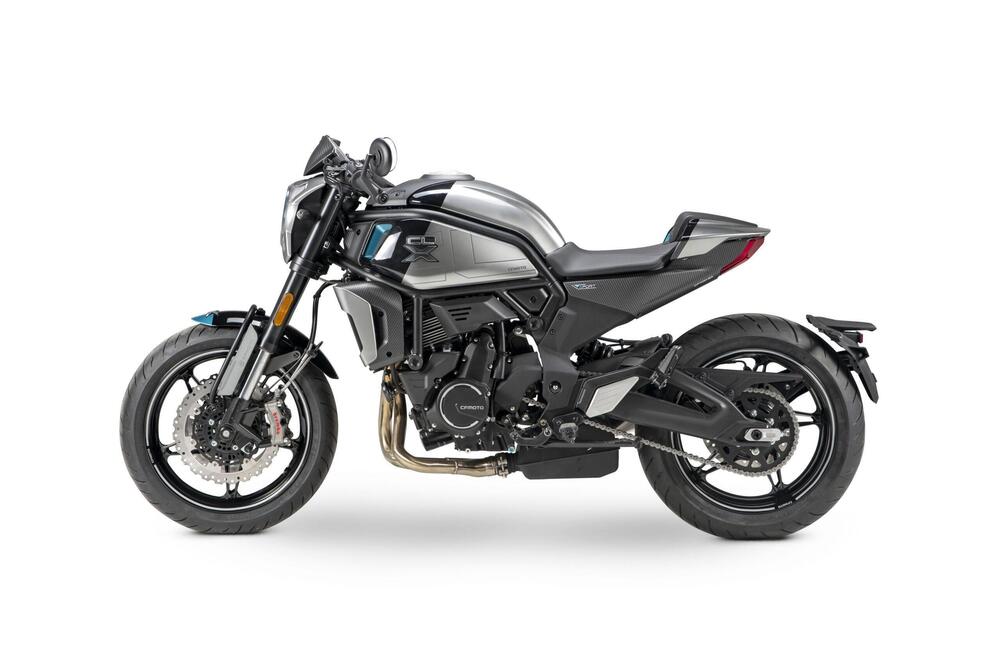 CFMOTO 700CL-X Sport (2022 - 26) (4)