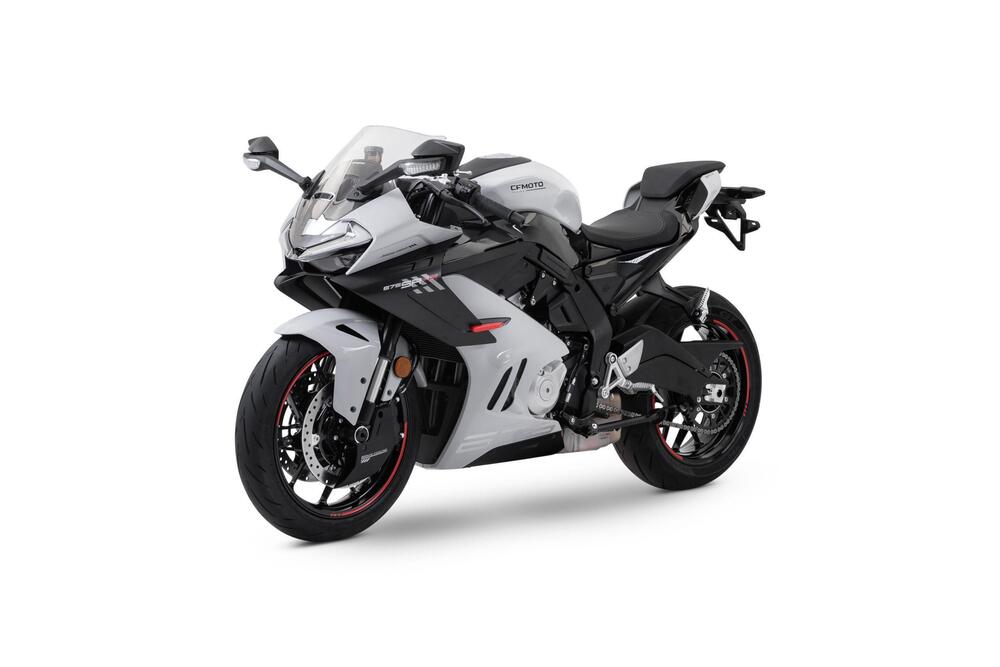 CFMOTO 675SR-R (2025 - 26) (4)