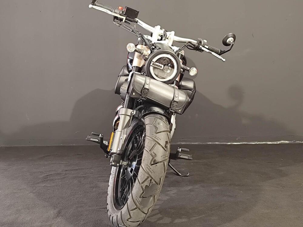 Benda Motorcycles BD-300 Sporty (2021 - 23) (3)