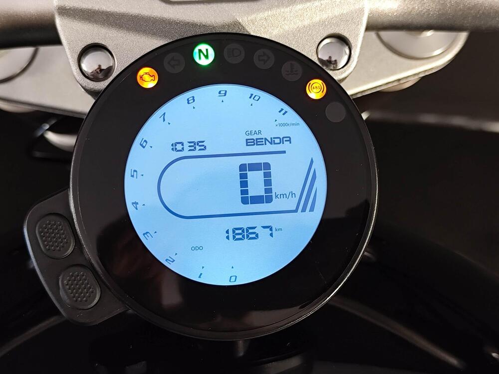 Benda Motorcycles BD-300 Sporty (2021 - 23) (5)