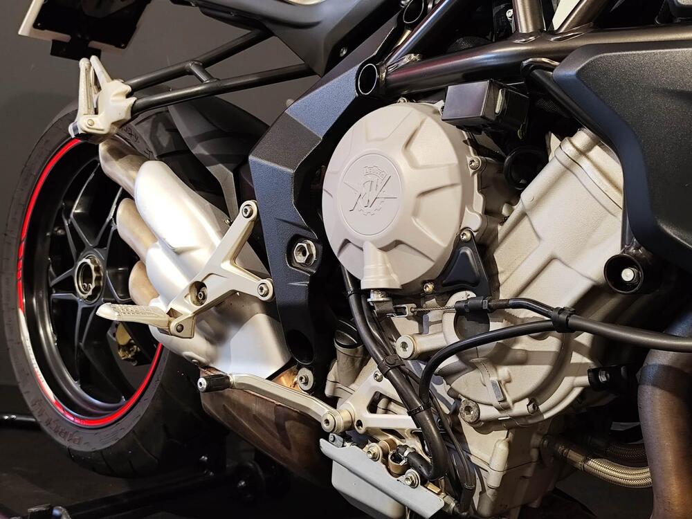 MV Agusta Brutale 675 (2011 - 15) (14)