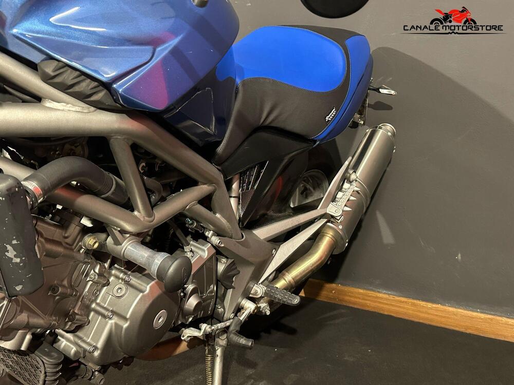 Cagiva Raptor 650 (2005 - 07) (14)