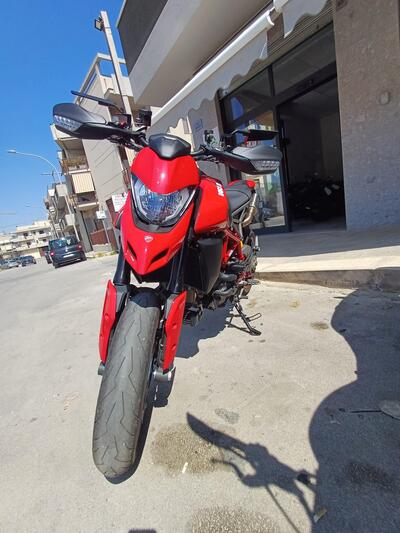 Ducati Hypermotard 950 (2022 - 25) usata