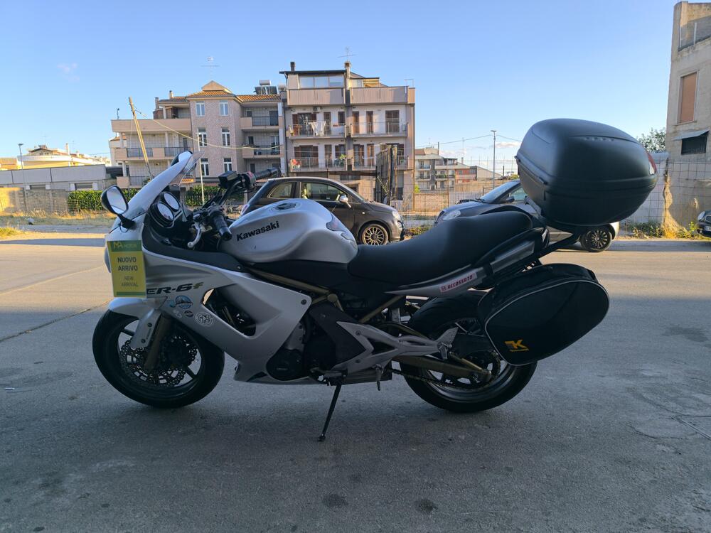 Kawasaki ER-6F (2006 - 08) (4)