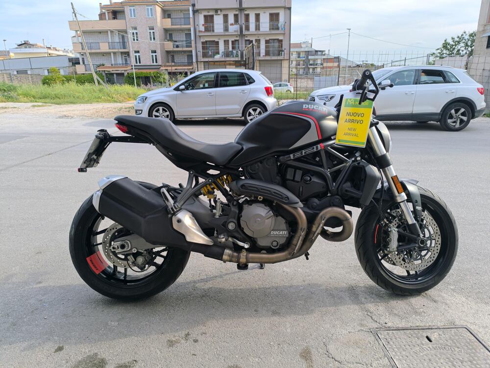 Ducati Monster 821 Stealth (2019 - 20) (6)