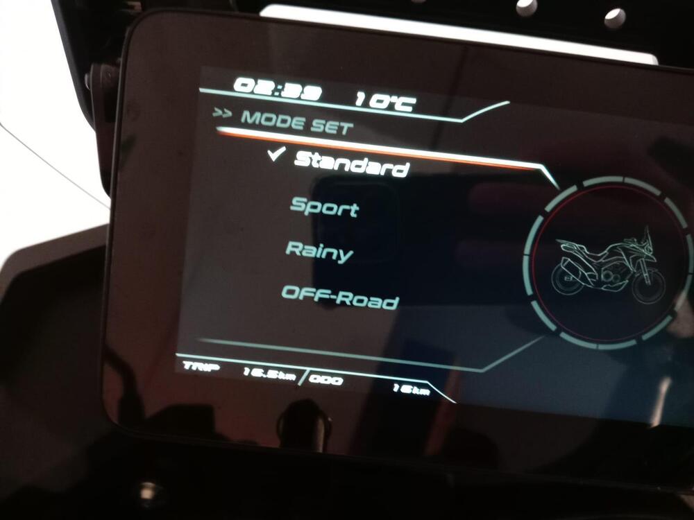 MBP T1002VX (2024) (18)