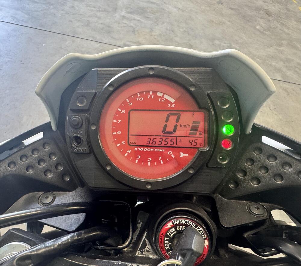 Kawasaki Z 750 (2003 - 06) (7)