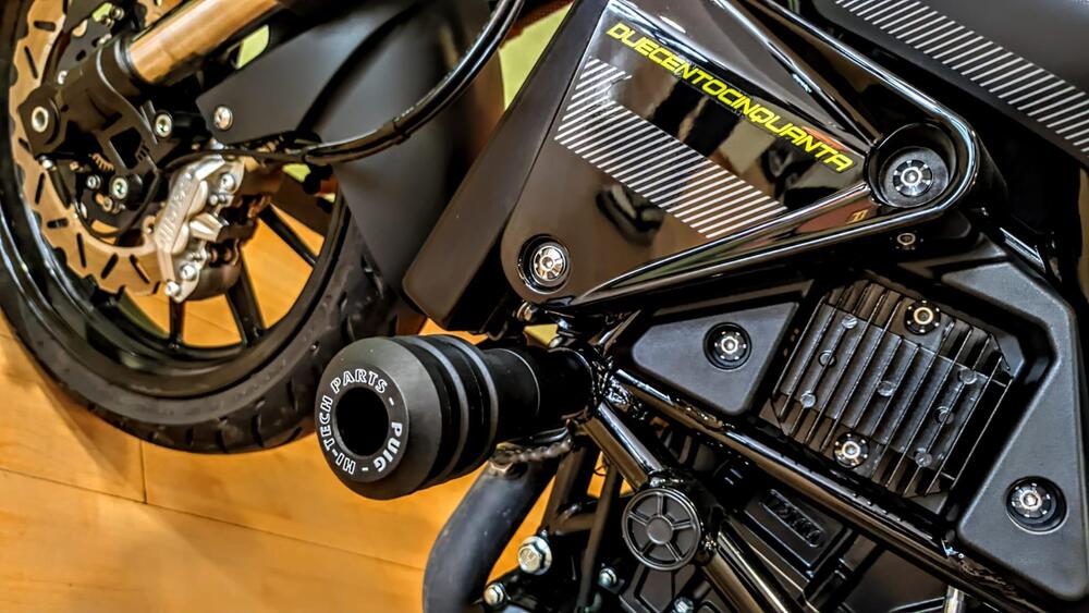 Benelli Leoncino 250 (2021 - 25) (9)