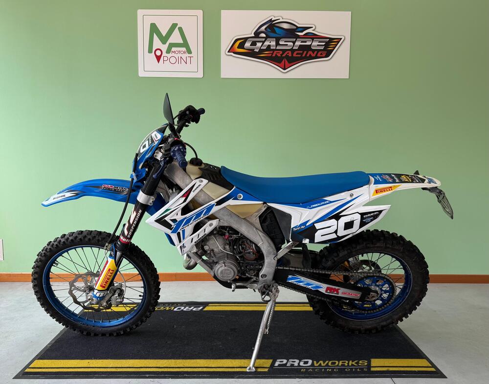 Tm Moto EN 125 (2017) (2)