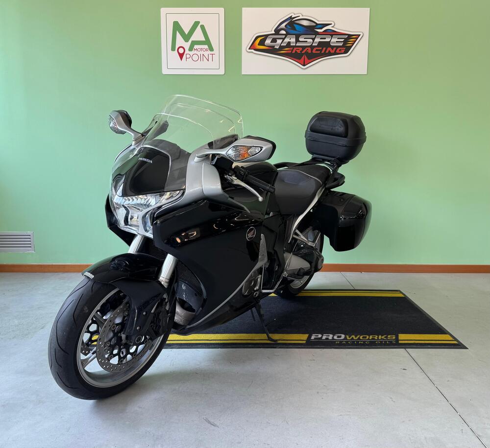 Honda VFR 1200 F ABS (2009 - 16) (3)