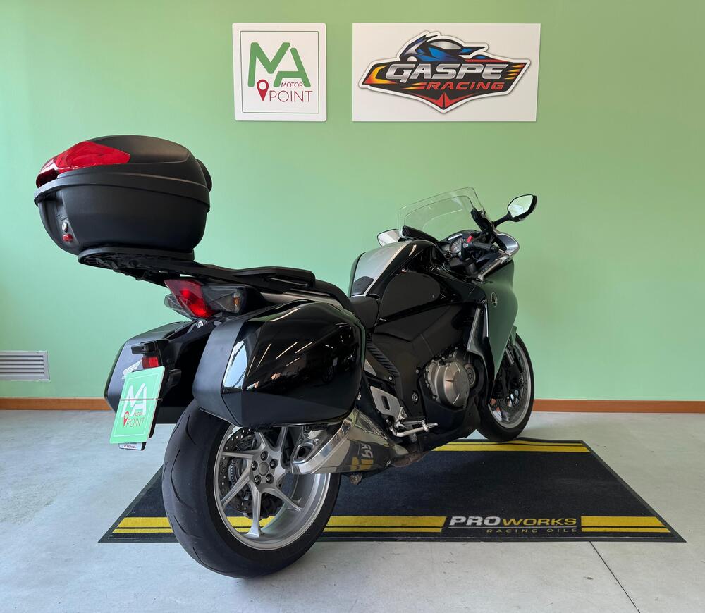 Honda VFR 1200 F ABS (2009 - 16) (6)
