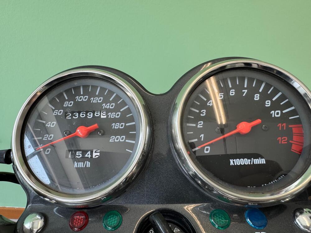 Suzuki GS 500 (2001 - 06) (7)