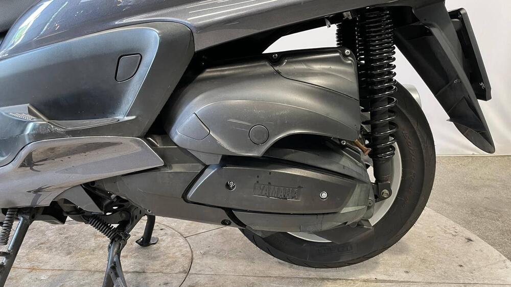 Yamaha Majesty 400 (2004 - 08) (6)