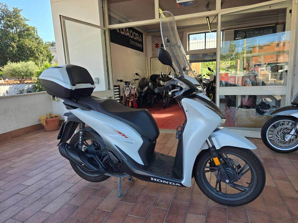 Honda SH 150i Sport (2024 - 25) (5)