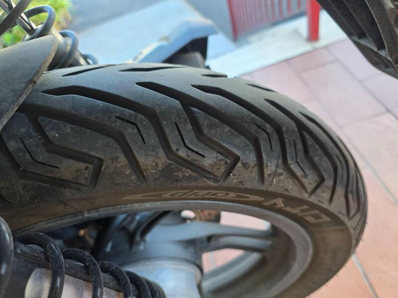 Honda SH 150i Sport (2024 - 25) (8)