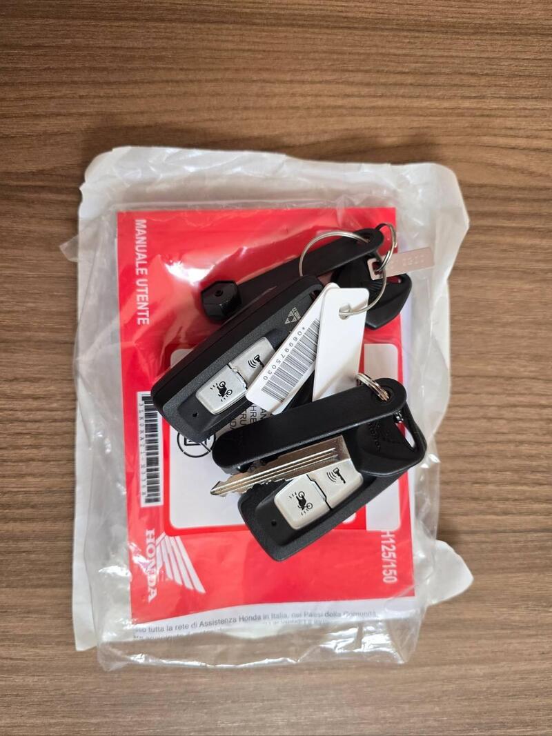 Honda SH 150i Sport (2024 - 25) (11)