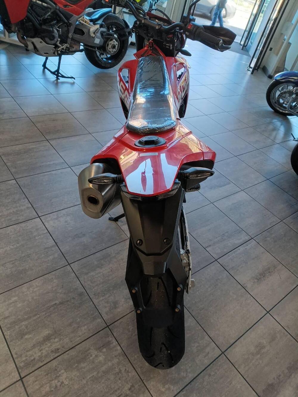 GASGAS SM 700 (2022 - 26) (4)