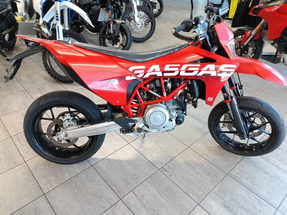 GASGAS SM 700 (2022 - 26) (6)