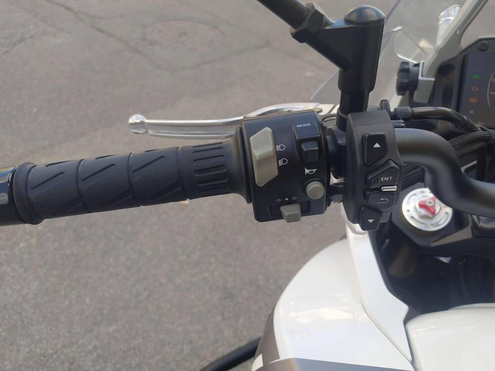 CFMOTO 650MT (2021 - 24) (9)