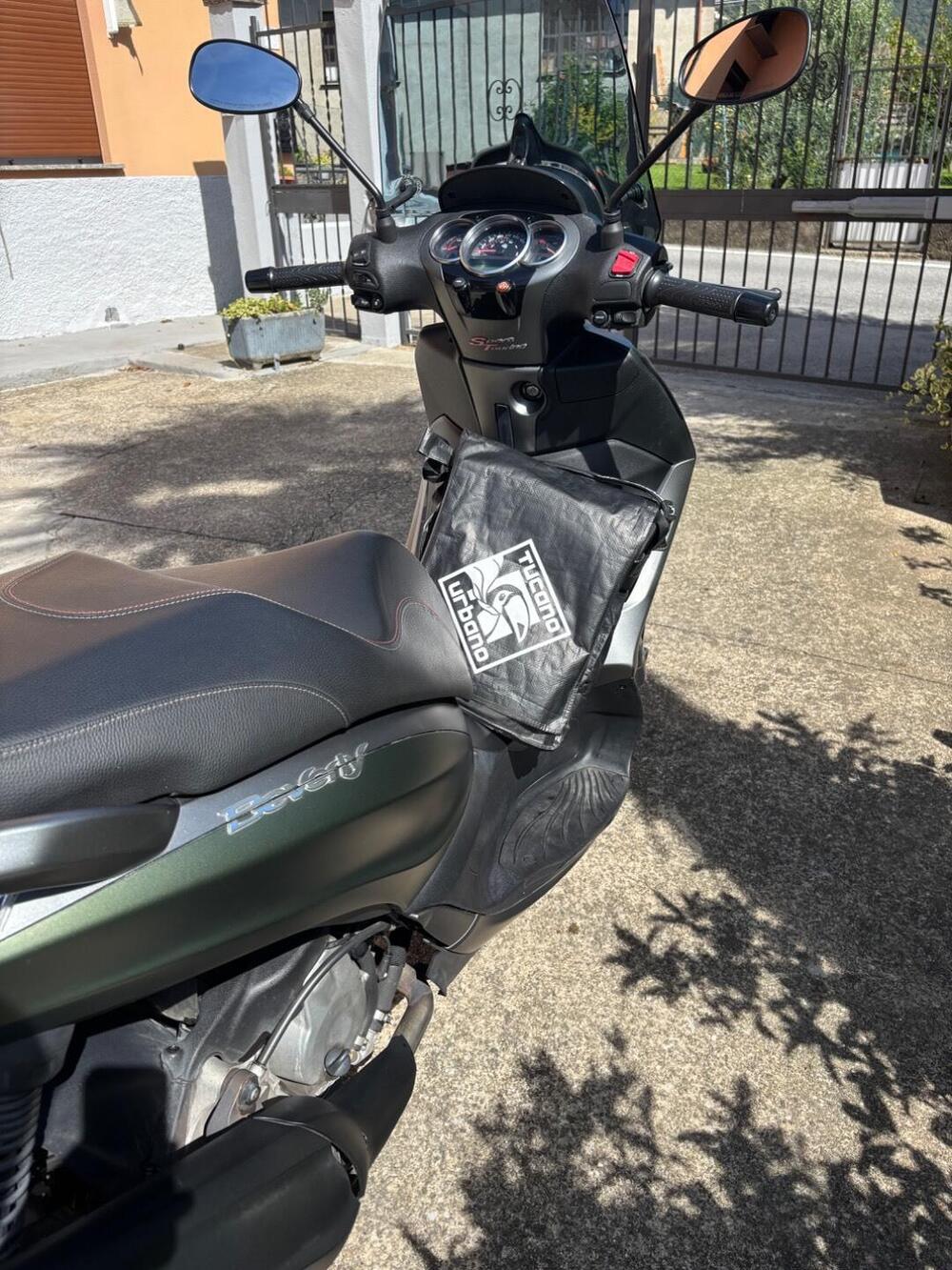 Piaggio Beverly 350 Police ABS-ASR (2018 - 20) (3)