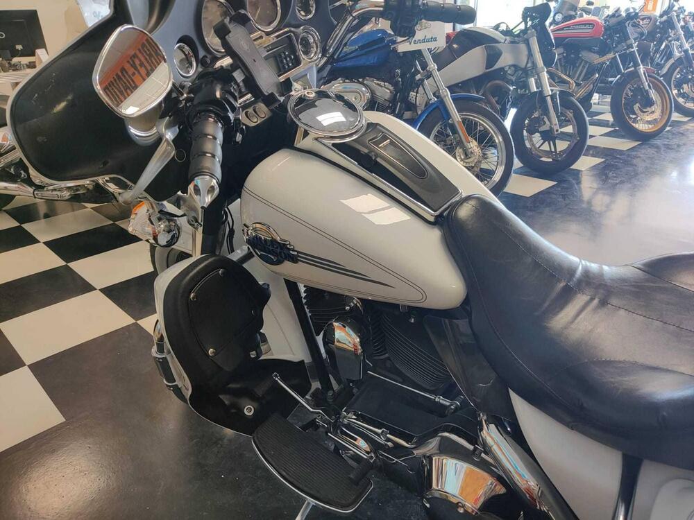 Harley-Davidson 1450 Electra Glide Ultra Classic (2006 - 07) - FLHTCUI (9)