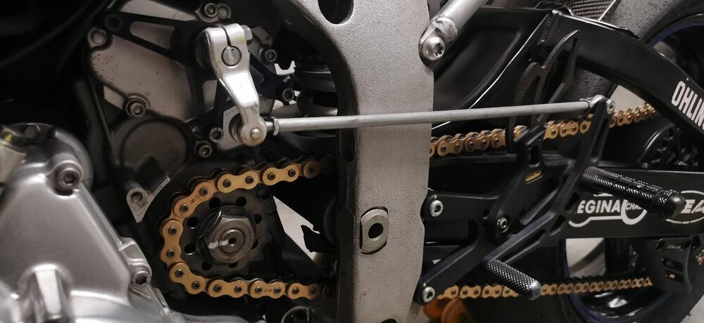 Yamaha YZF R6 (2001 - 02) (11)