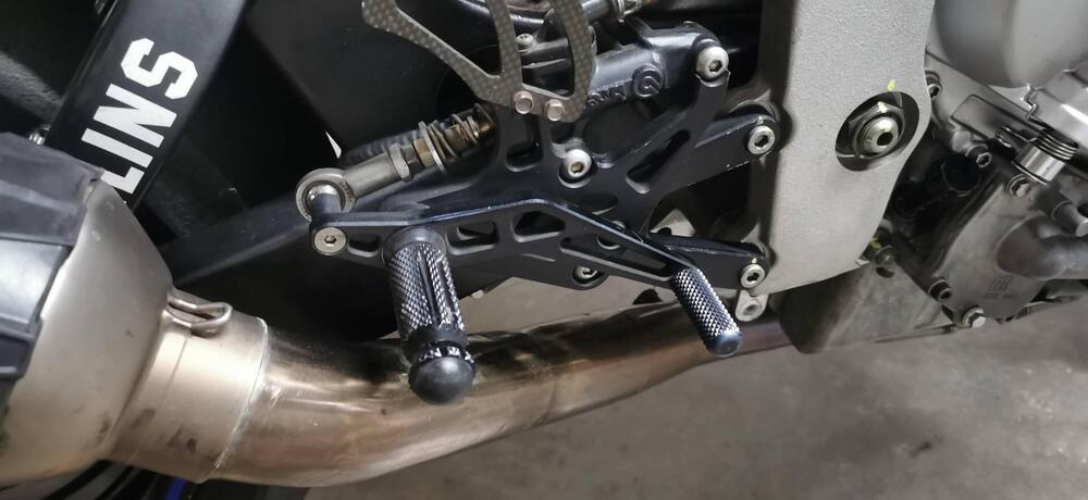 Yamaha YZF R6 (2001 - 02) (15)