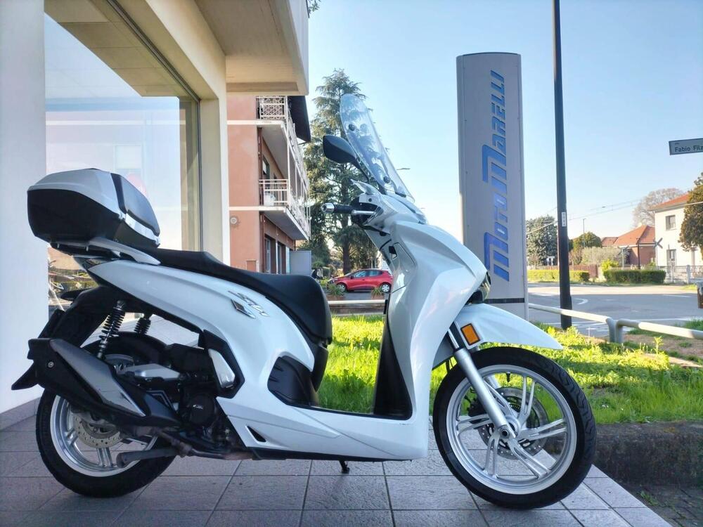 Honda SH 350 (2021 - 24) (3)