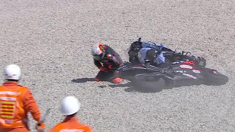 MotoGP 2025. GP della Catalogna. Marco Bezzecchi sulle sue condizioni dopo l&#039;incidente con Aldeguer: &quot;Ho un po&#039; di dolore ma niente di rotto, cose che succedono&quot; [VIDEO]