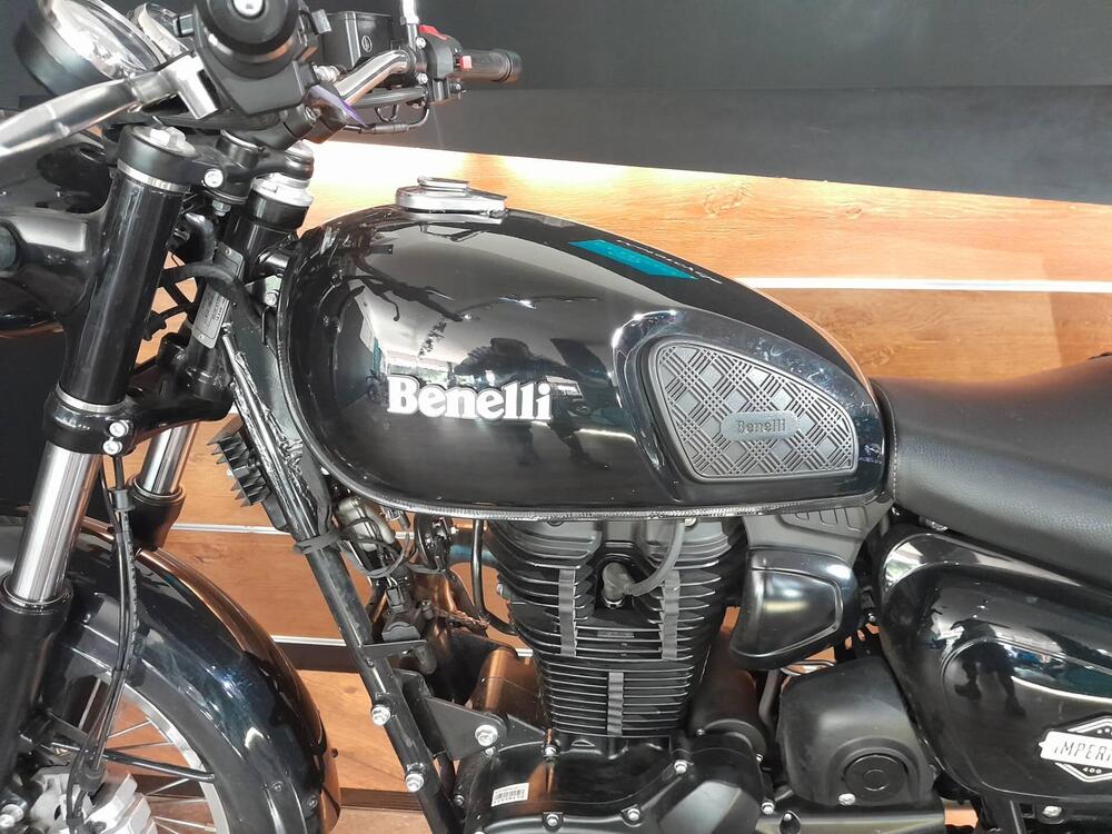 Benelli Imperiale 400 (2021 - 25) (2)