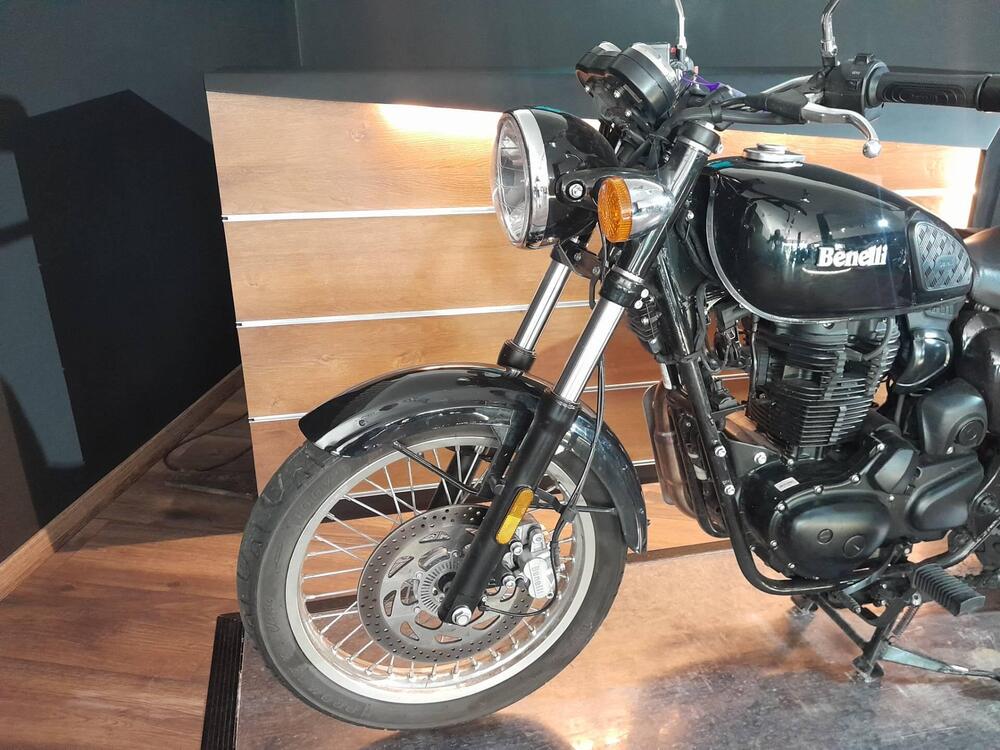 Benelli Imperiale 400 (2021 - 25) (4)