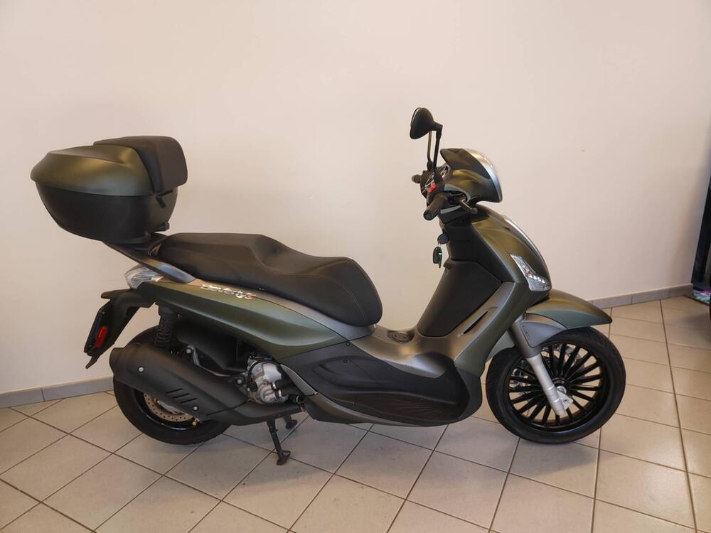 Piaggio Beverly 300 S (2021) (3)