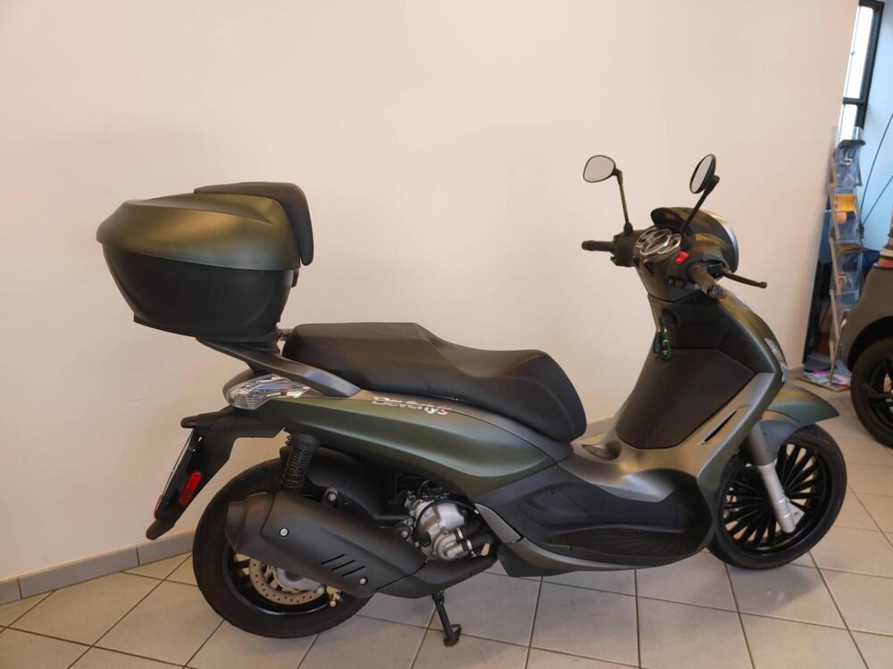 Piaggio Beverly 300 S (2021) (16)