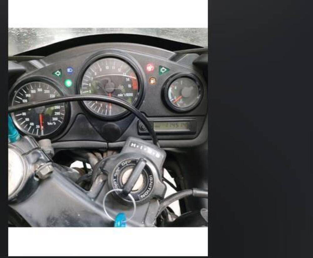 Honda CBR 600 F (1999 - 00) (3)