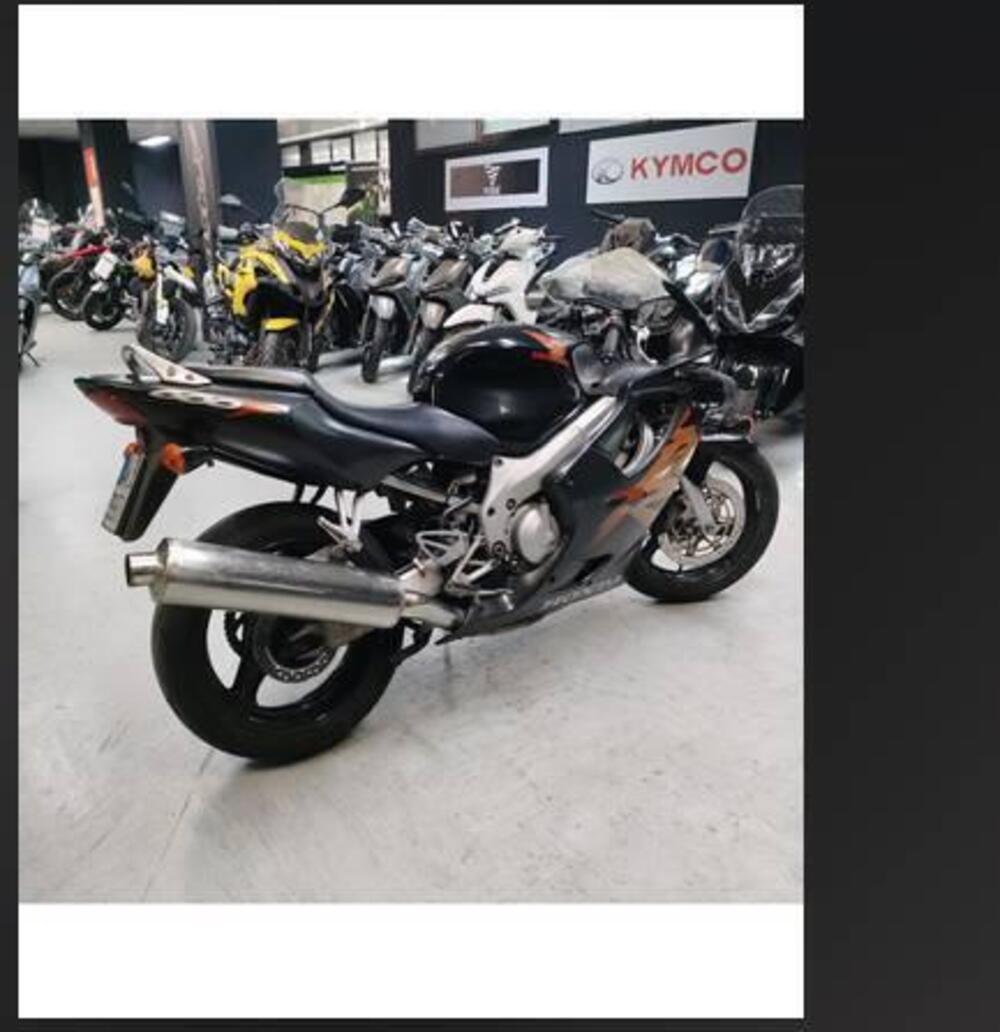 Honda CBR 600 F (1999 - 00) (4)