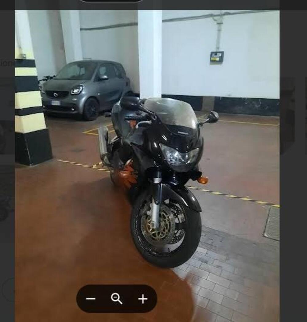 Honda CBR 600 F (1999 - 00) (5)