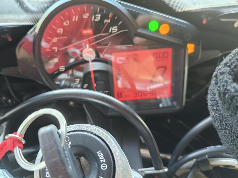 Aprilia RSV4 Factory APRC ABS (2011 - 15) (3)