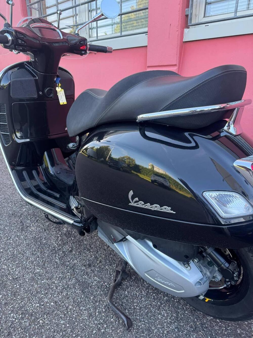 Vespa GTS 300 Supertech Hpe (2021 - 22) (8)